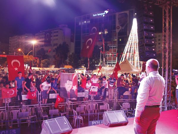 Kahraman Türk Ordusu nun hiçbir neferi Yunanistan a kaçmaz