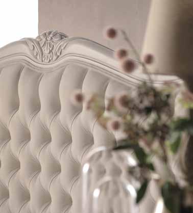FRANCESCA Başlık & Baza Seti Francesca Başlık & Baza Seti, tipik dönem tasarımı. Romantik rüyalardan yatak odanıza uzanan esinti.