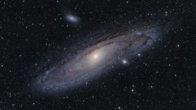 Güneş sistemimiz sekiz gezegeni ile birlikte Samanyolu Galaksisi nde yer alır. Samanyolu Galaksisi ne en yakın galaksi Andromeda Galaksisi dir. Samanyolu na uzaklığı 2,5 milyon ışık yılıdır.