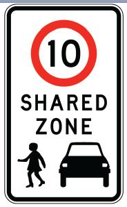 Kurallar ve sorumluluklar Otoyollar ve taşra yolları Victoria da otoyol ve yerleşim bölgelerinin dışındaki hız sınırı, trafik levhalarında tersi belirtilmediği sürece, saatte 100 kilometredir.