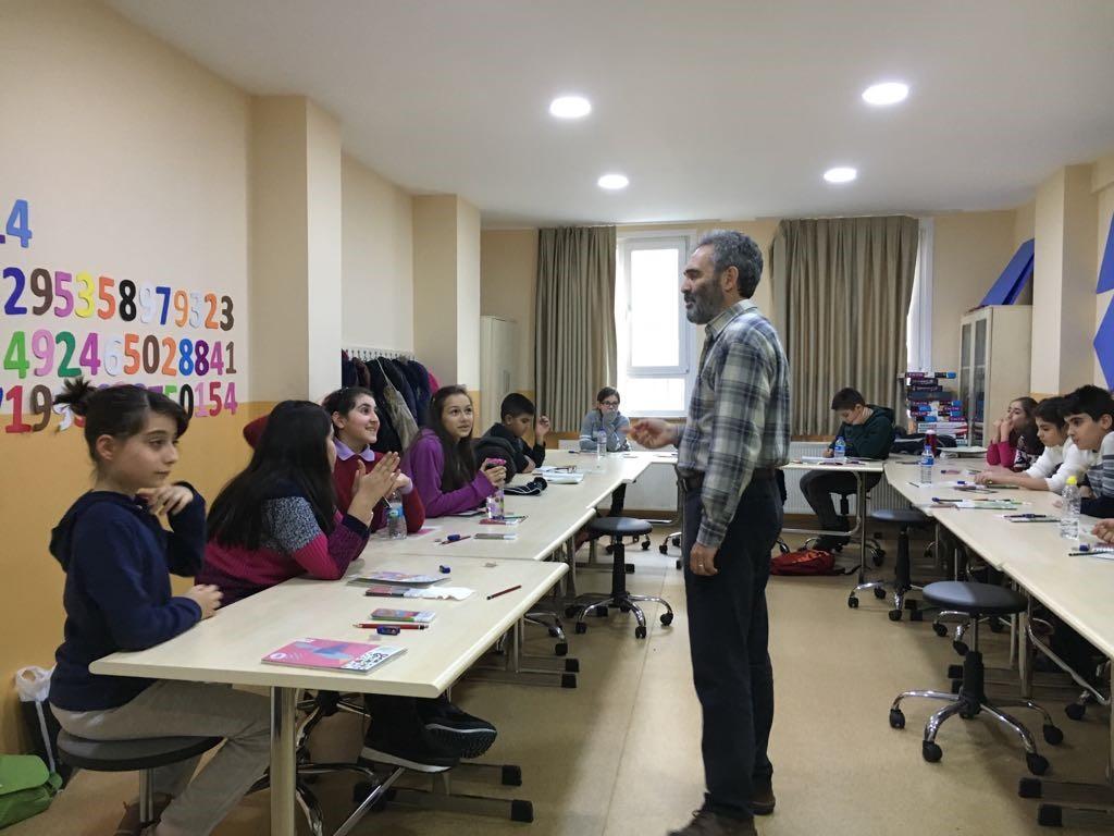 Hızla devam eden ve Ortaköy Rotary Kulübümüzün öncülüğünde yürütülen Yaratıcı Yazar