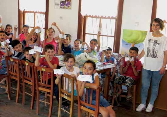 Yaz ve Kış Okulları Birgi de yaşayan çocukların, yaşadıkları kentin kültürel ve doğal mirasını tanımaları ve yaşayarak öğrenmeleri için yapılan Yaz Okulu kapsamında; çocuklar tarihi kente farklı bir