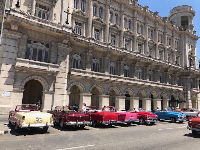 KÜBA 8 GECE 9 GÜN PROGRAMI Day 1:Havana Havana ya varış ve bizleri bekleyen özel araçımız ile konaklama yapacağımız otele varış ve bagajlarımızın bırakılmasının ardından Şehir Turu için hareket