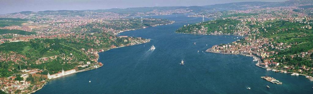 şehir & toplum ISSN: 2564-7067 Boğaziçi Semtleri Sana dün bir tepeden baktım aziz İstanbul! Görmedim gezmediğim, sevmediğim hiçbir yer. Ömrüm oldukça gönül tahtına keyfince kurul!