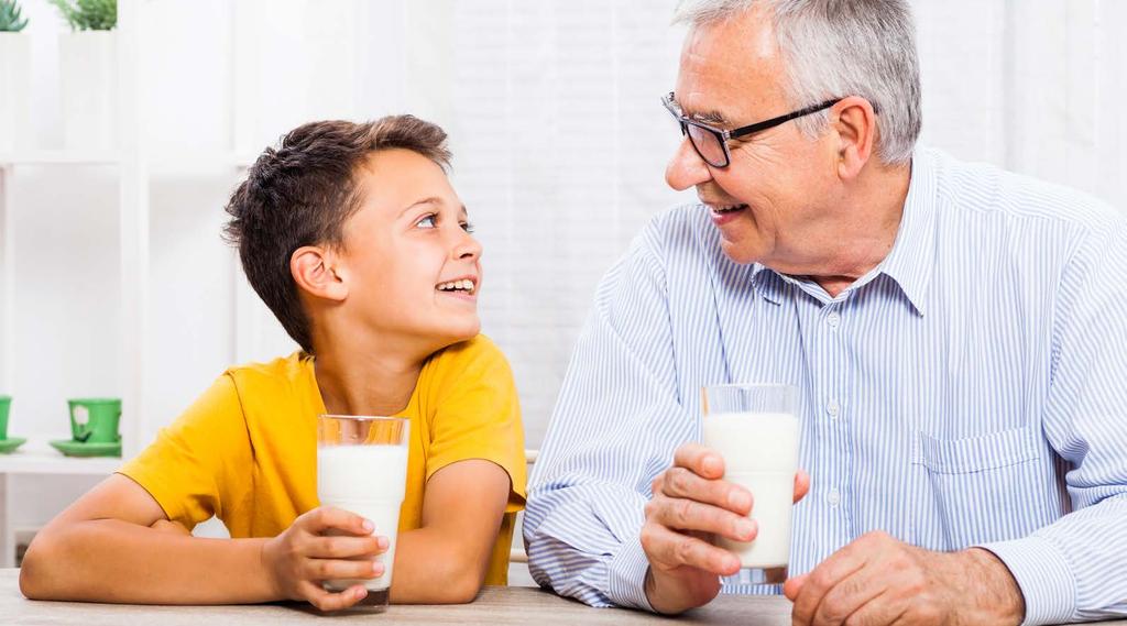 16 17 Yağsız Uzun Ömürlü Süt her yudumda bol bol protein ve B12 vitamini ile güne sağlıkla başla, sağlıkla yaşa.