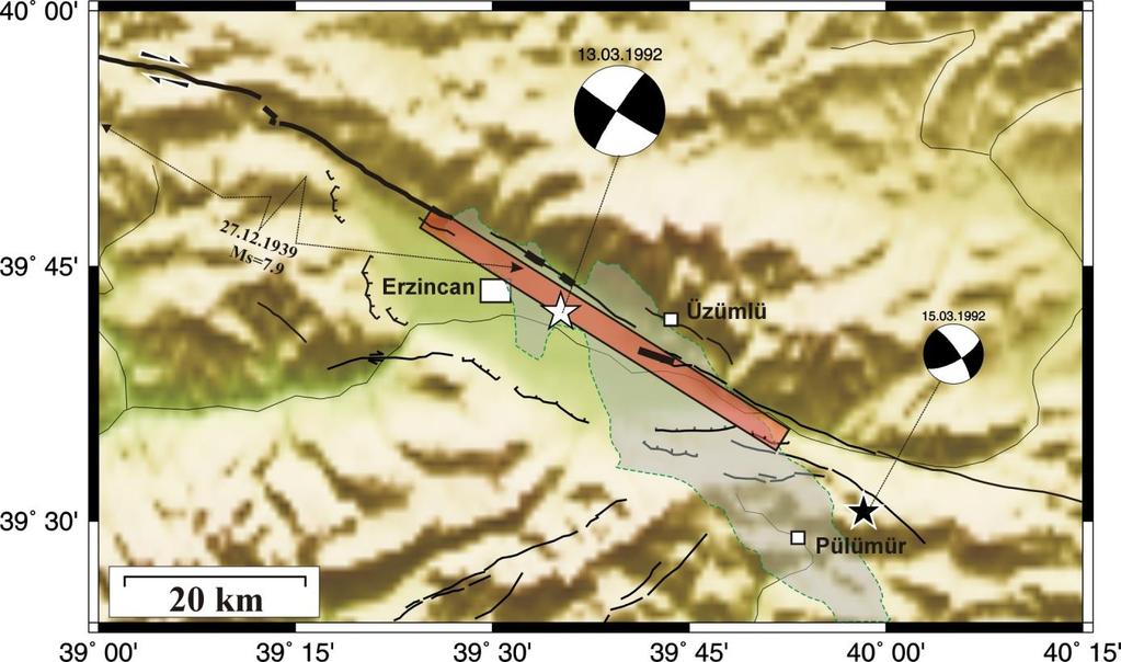 doğrultu atım ölçülememiştir. 1992 Erzincan Depremi kırılması EFS nin batı ucunda kısmen 1939 Erzincan Depremi yüzey kırılması ile örtüşmektedir (Şekil 2). Şekil 2.
