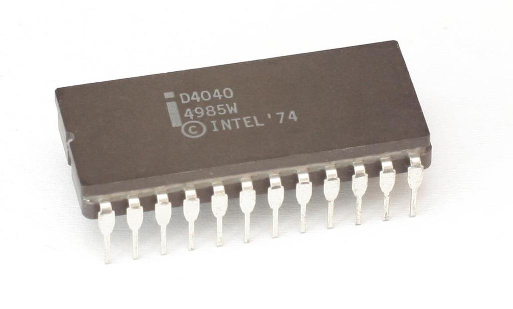 Mikroişlemci Çağı 1971, Intel 4004 ve 4040 4-bit mikroişlemciler 4096 adetlik 4-bit hafıza bölümü 45 komut