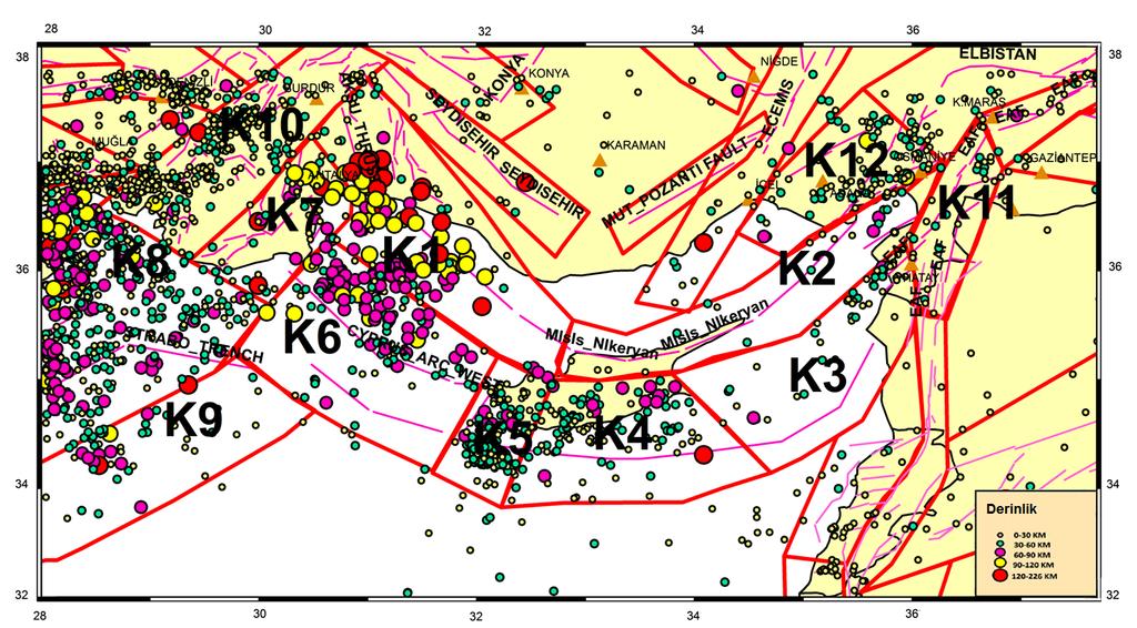 2. Türkiye Deprem Mühendisliği ve Sismoloji Konferansı Şekil 5. Çalışma alanı boyunca hazırlanan katalogtan yararlanılarak analiz edilen depremlerin derinliklerine göre dağılım haritası Şekil 6.