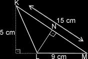 Matematik öğretmeni Yakup bey aşağıda verilen üçgenden dört tanesini kullanarak oluşturulacak