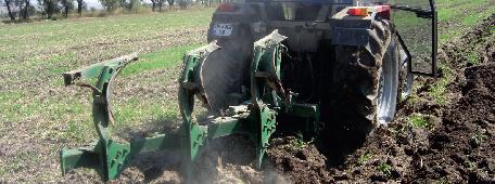 Șeker Pancarı Tarımında Toprak Hazırlığı Toprak İstekleri Șeker pancarı tarımında toprak, arıtılmıș șeker varlığını % 20-22 oranında etkiler.