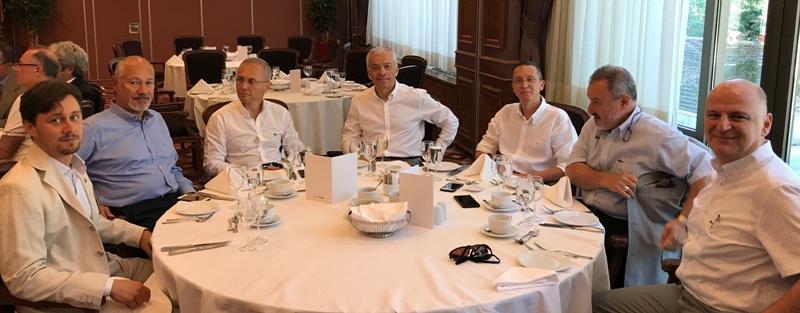 TOPLANTIDAN Toplantıda ilk olarak söz alan Ankara Rotary Kulübü üyesi ve Bölge Sağlık Komitesi