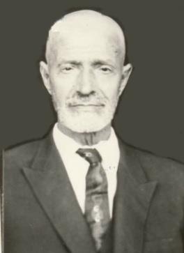 1923 tarihinde Çanakkale il müftüsü olarak göreve başladı. Bu görevini 03.05.1950 tarihine kadar devam ettirdi. Mahmut BİLGİN 25.07.1950-18.10.1961 1881 yılında Çanakkale de doğdu. Medrese mezunudur.