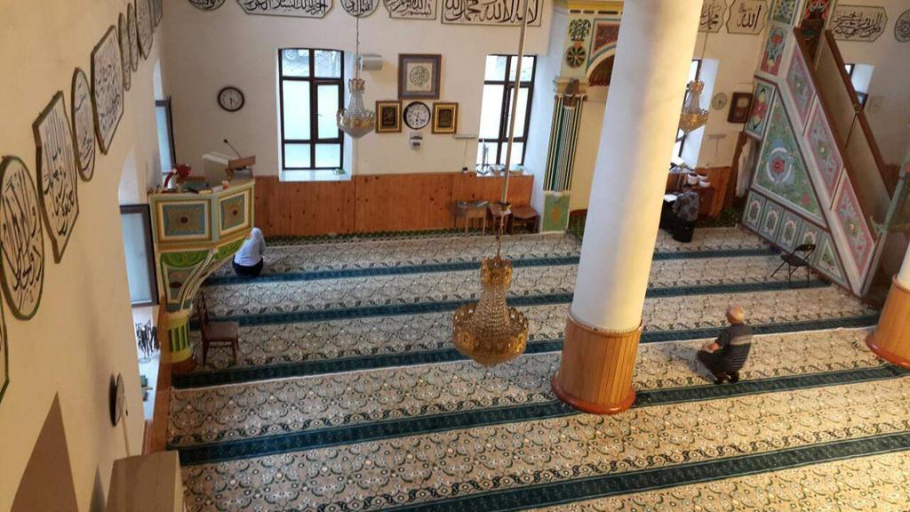 GÜRCİSTANDAKİ CAMİLERE YENİ