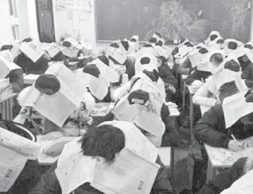 Shumë prej tyre në fillim e kanë parë si diçka qesharake, por më pas janë detyruar që të binden përndryshe humbasin provimin.