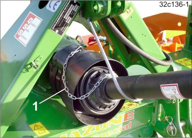 Makinenin bağlanması ve ayrılması 11. Traktördeki ve makinedeki kardan mili koruması tutucu zincirler (Şek. 98/1) ile dönmeye karşı emniyete alınmalıdır.