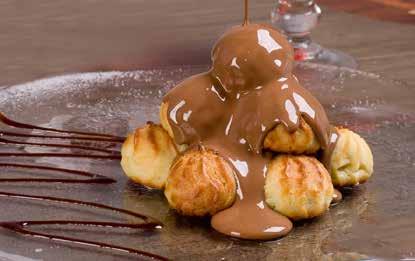 Marshmallow And Brownies Cubes Served With Your Choice Of Chocolate Fondue 101 101 PANKEK / Pancake DÖRT DİLİM PANKEK SİZİN SEÇTİĞİNİZ ÇİKOLATA İLE SERVİS