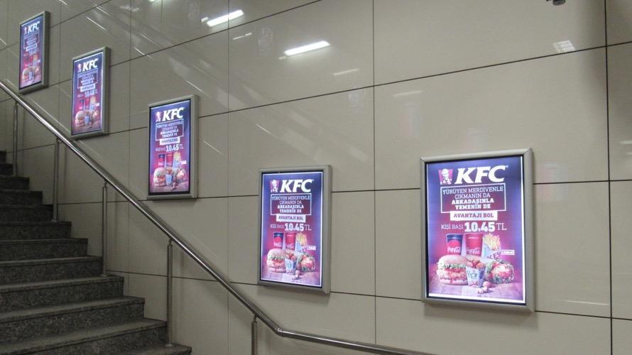 PANO KFC METRO YÜRÜYEN