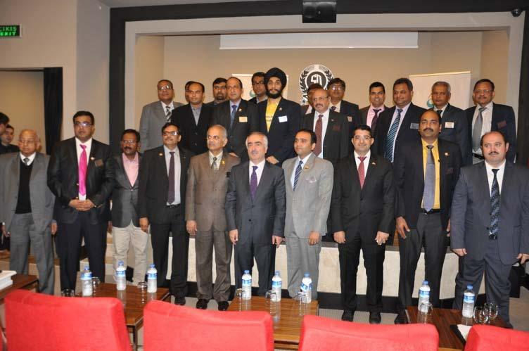 67 Akman, Türkiye-Hindistan Ticaret ve Sanayi Odaları Genel Sekreteri Mehmet Ali Şeker, Bombay Sanayi Odası Başkanı Monan Doshi ve çok sayıda iş adamı katılmıştır.