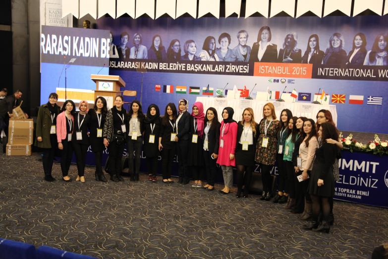 Yapılandırılmış Diyalog Proje Örneği Proje Türü: Yapılandırılmış Diyalog (KA3) Proje Adı: Türkiye'nin Genç Kadınları Zirvesi Koordinatör: Avcılar Belediyesi Diğer Ortaklar: Ulusal Proje Proje Konusu