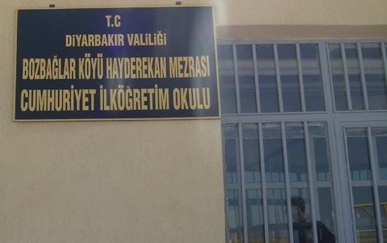 Aslında şunu gördük coğrafya büyük bir ova, başaklar çoktan biçilmiş, ortalık sararmış, ama birbirinden güzel gülümsemesi olan yüzlerce çocuk bizi hayal enstitüsünde umutları hayalleri ve