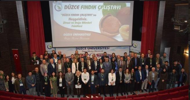 Düzce Üniversitesi nde Düzce Fındık Çalıştayı Gerçekleştirildi Düzce Üniversitesi Ziraat ve Doğa Bilimleri Fakültesi tarafından düzenlenen Düzce Fındık Çalıştayı İstiklal Konferans Salonu nda