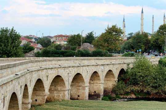 (2012)109 108 109 Engin ÖZENDES, a.g.e., s. 107.