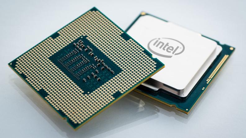 İşlemci veya Merkezi İşlem Birimi CPU Central Processing Unit İşlemci, bilgisayarların verileri işleyen ve yazılım komutlarını gerçekleştiren bölümüdür.