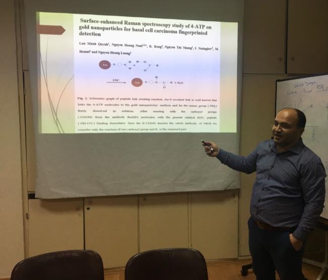 Ayrıca Ege Üniversitesi Biyokimya Bölümünde Ocak 2017 tarihinde Nanolifler üzerine bir seminer vermiştir ve 26 Aralık 2017 tarihinde de yine Ege