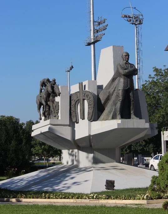 133 Görsel 50 Eser: Atatürk Anıtı Sanatçı: Tamer Başoğlu Tarih: