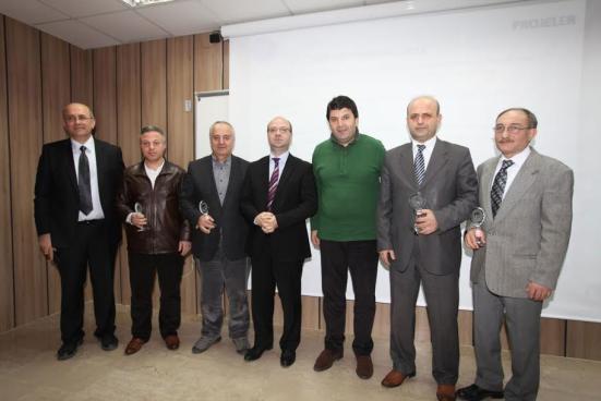 Karadeniz Teknik Üniversitesi Mühendislik Fakültesi 2012-2013 Eğitim- Öğretim Yılı Akademik Genel Kurul toplantısı yapılarak bilimsel çalışmalar değerlendirildi.