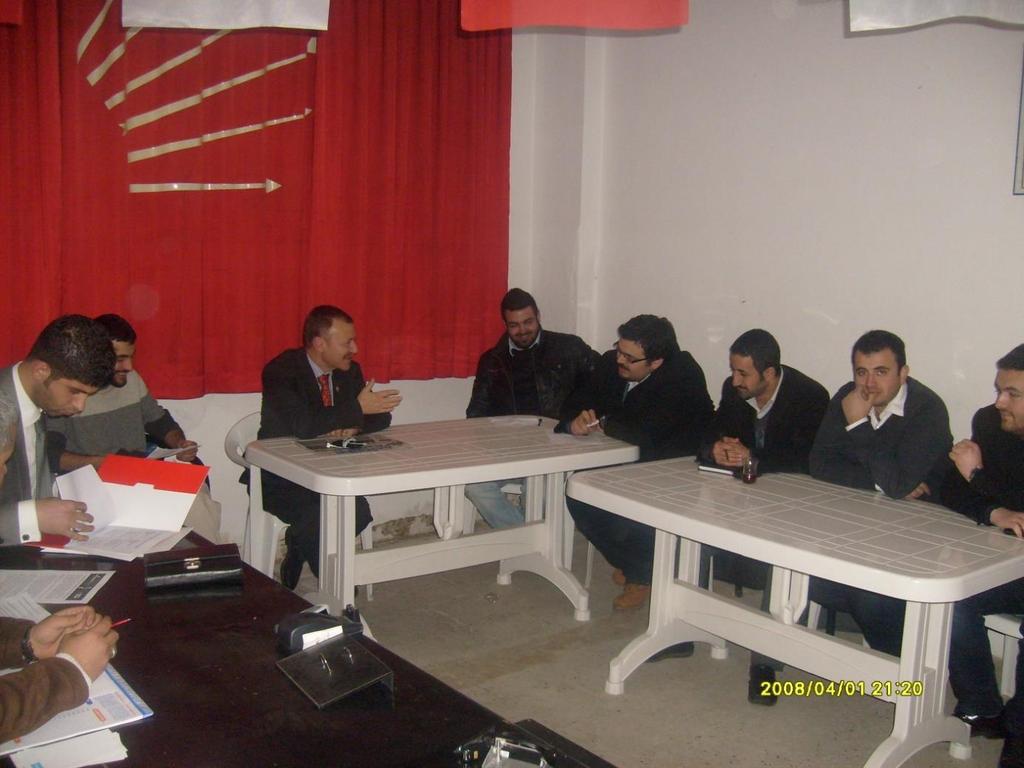 3. Mersin CHP il ve merkez ilçeler gençlik kolları başkanları ve sekreterleri ile toplanarak, gençlik