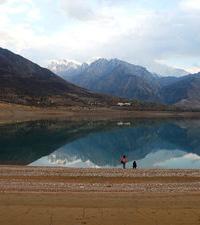 ÖZBEKİSTAN YEDİ BARAJ İNŞA EDECEK Önümüzdeki yıllarda Özbekistan, toplam 45 milyon metreküp kapasiteli yedi büyük baraj inşa etmeyi planlıyor.