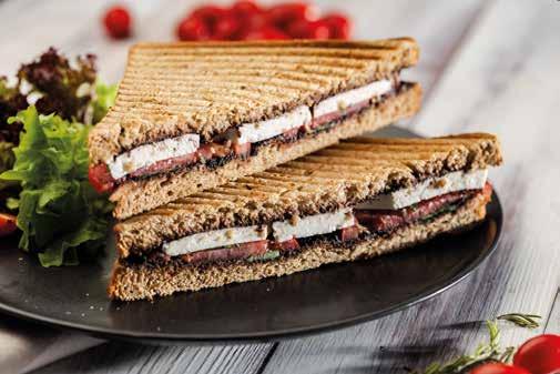 Tost & Gözlemeler KAŞARLI TOST Beyaz tost ekmeği, kaşar peyniri, Akdeniz yeşilliği ve kiraz domates ile ACUKA & EZİNE PEYNİRLİ