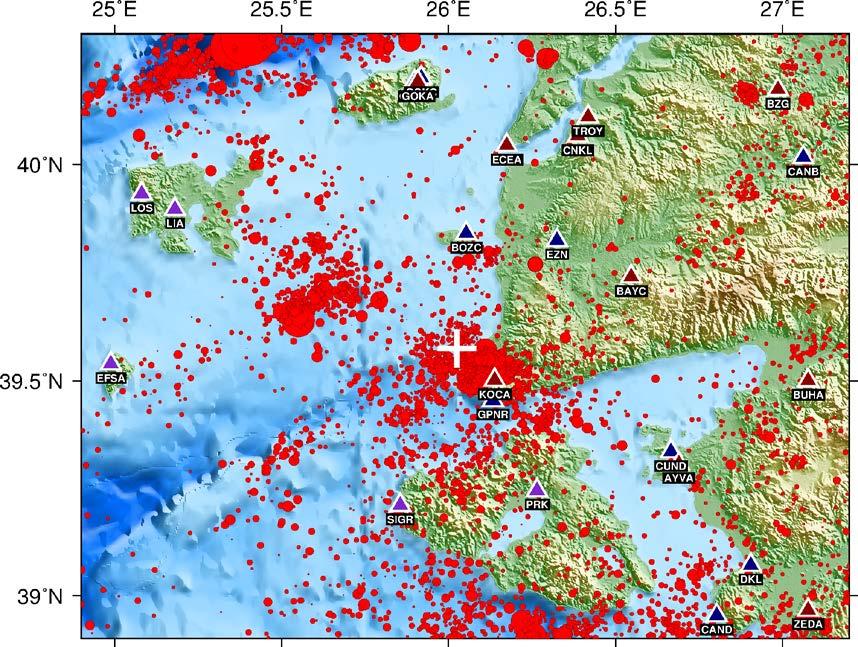 Şekil 1. Biga Yarımadası ve dolayında, 1998-2017 yılları arasında meydana gelen depremlerin dış merkez dağılımları (daireler) ve bölgedeki deprem gözlem istasyonları (üçgenler).