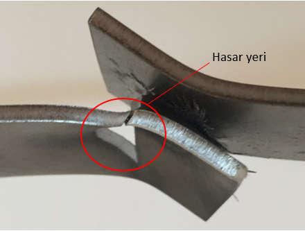 Çekme-Sıyırma Testleri (Tensile-peel tests) 3 ve 4 te gösterildiği gibi üç farklı hasar tipi meydana gelmiştir: i. Ayrılma ii. Düğmelenme iii.