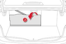 Bagajın yükleme alanını değiştirmek için sol tarafı (2/3) veya sağ tarafı (1/3) yatırılabilen sırtlıklı ve sabit tek parça minderli oturma sırası.