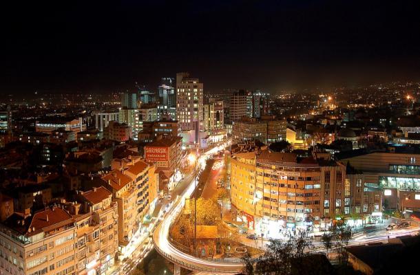 BURSA NIN GELECEĞİ Bursa kenti, tarihi ve kültürel değerlerinin yanı sıra, sahip olduğu yeşil kent imajı, ekonomik gelişim potansiyelleri ve bölgesel ölçekteki stratejik konumu ile ön plana