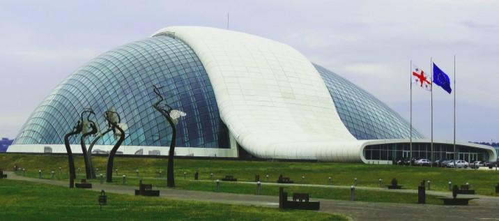 PARLAMENTO BİNASI DERİN