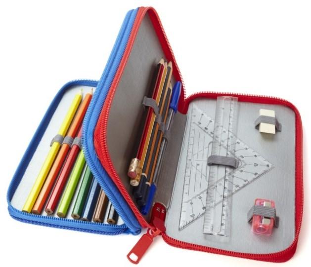 Okul eşyaları Çocuğunuzun günlük olarak eksiksiz ve düzenli kullanacağı ve yaşına uygun bir çantada /sırt çantasında taşıyacağı okul