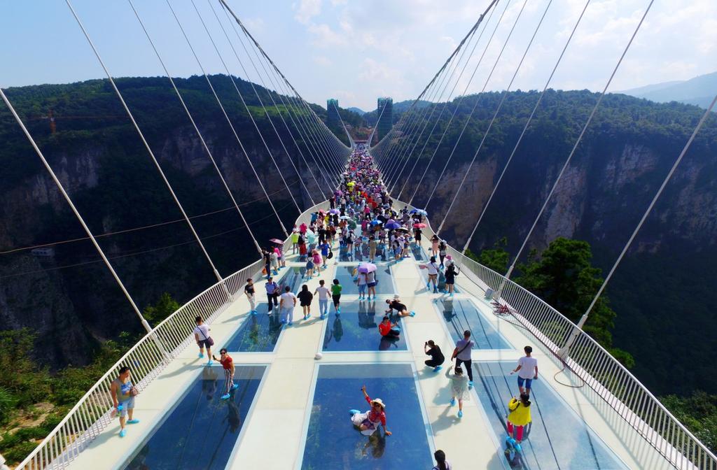 Cesaret köprüsü (Yaya köprüsü) Dünyanın en uzun ve