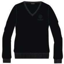 Okul Kıyafeti Öğrenciler Okul Aile Birliği nin belirlediği siyah pantolon ve okul arması bulunan lacivert tişört, penye veya polar tip kazak ile okula gelmekle yükümlüdür.