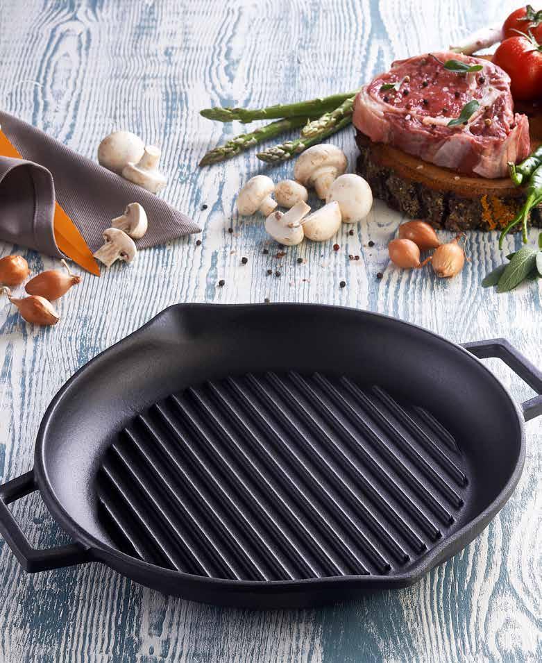 GRILL PAN IZGARA TAVA LV ECO P GT 2626 K3 w: 29,5 cm l: 36 cm h:13 cm 1,34 lt 4 3,33 kg Description: Grill Pan, Integral metal handles with glass lid. Dimension 26x26 cm.