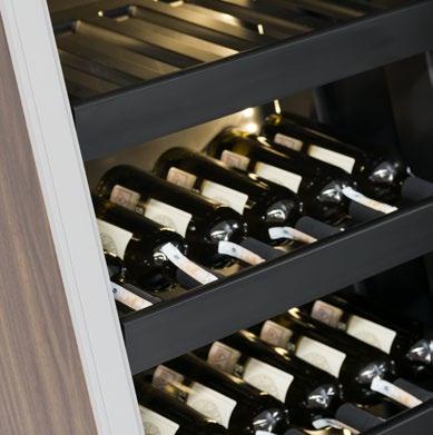 Dikey Tip Buzdolapları Beverage Refrigerators Şarap Teşhir Wine Cabinet Pvc kaplamalı iç ve dış gövde sacı.