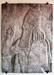 İMPARATORLUK DEVRİ (MÖ. 750-612) Asur'da yeni bir hanedan kurmuş olan II.