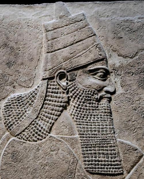 Ö. 1182-M.Ö. 1179) Ashur-Dan I (M.Ö. 1179-M.Ö. 1133) Ninurta-tukulti-Ashur (M.Ö. 1133) Mutakkil-nusku (M.Ö. 1133) Ashur-resh-ishi I (M.Ö. 1133-M.Ö. 1115) Tiglath-Pileser I (M.Ö. 1115-M.Ö. 1076) Asharid-apal-Ekur (M.