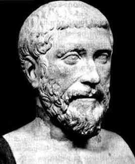 Pythagoras, güney İtalya da bir okul kurarak birçok astronom yetiştirdi. Kendisi Yer i, evrenin merkezine koydu.