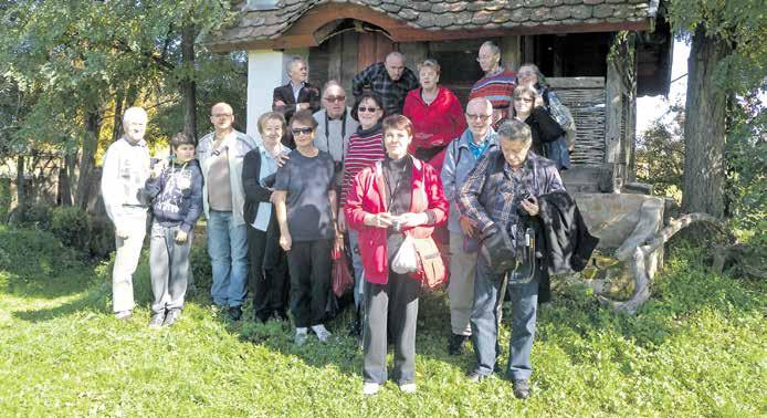 Klub invalida rada 21 foto grupa Radionica konverzacije na engleskom jeziku odvija se tijekom cijele godine jednom tjedno.