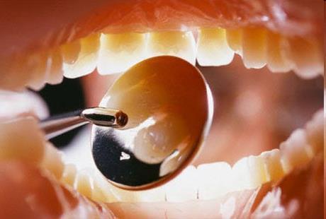 Yakın zamanda bazı kök hücre tedavileri diş hekimliğinde yerini alacak.