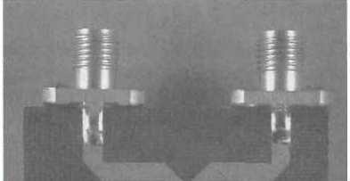 Tasarım ve uygulamaların tümünde FR4 olarak adlandırılan dielektrik sabiti (ε r ) 4.6, kalınlığı (H) 1.6 mm olan bir dielektrik alt taban malzemesi kullanıldı.