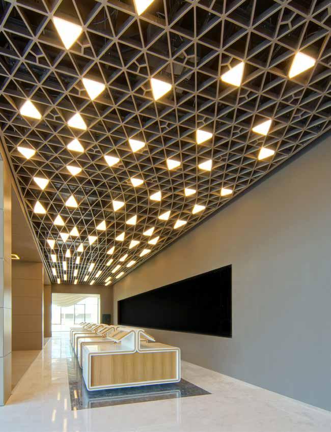CUSTOM DESIGN Tasarımcının hayal ettiği, tüm özel çözüm asma tavan ve LED aydınlatma sistemleri, bütünleşik olarak sunulmaktadır.